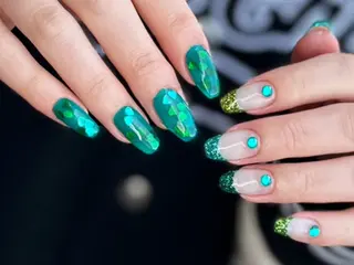 ネイル 新山 聖のネイルデザイン