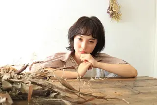 ショート カラー パーマ ヘアアレンジ ゆさこのか ダブルカラー／縮毛のヘアスタイル
