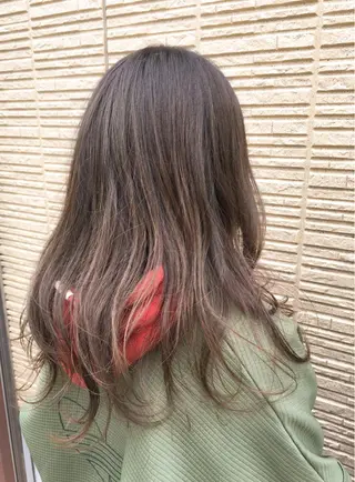 セミロング ブリーチ・縮毛矯正 特化 山下良孝✂️のヘアスタイル