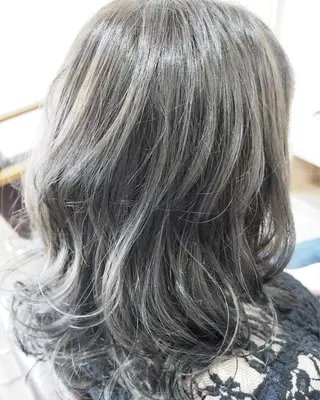 ミディアム カラー 土屋 貴章のヘアスタイル