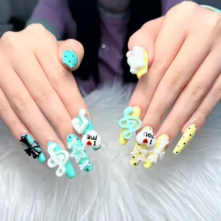 ネイル T.Lee Nail Lilyのネイルデザイン