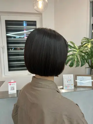 ミディアム 小森聖奈 韓国風レイヤーカットのヘアスタイル