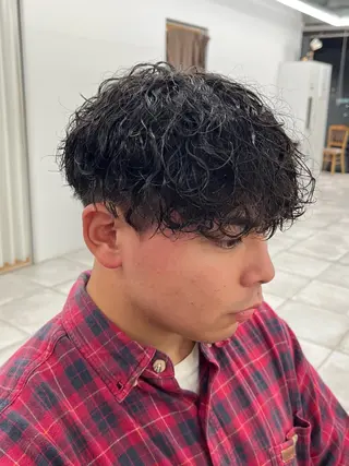ミディアム パーマ メンズ 🏆メンズヘア特化 🥇代表りんぺーのヘアスタイル
