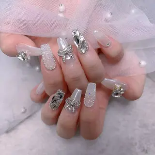 ネイル UMI ネイルサロン新宿🎀のネイルデザイン