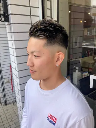 ショート カラー メンズ 深堀 勇弥のヘアスタイル