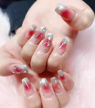 ネイル MoonNail ユリ🌸のネイルデザイン