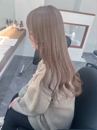 ロング カラー 村岡 芽衣のヘアスタイル