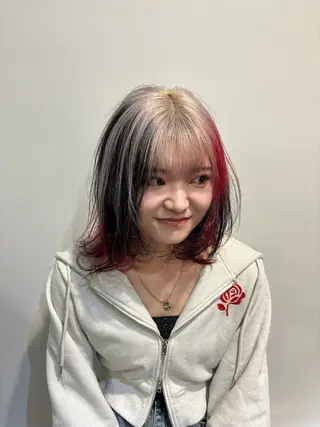 ミディアム カラー ヘアアレンジ 派手髪/ハイトーン RIN🩵ྀིのヘアスタイル