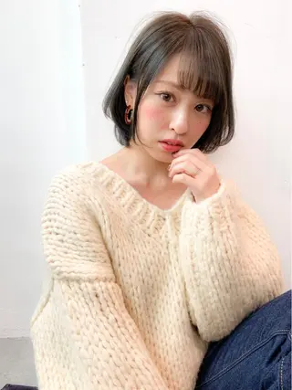 ミディアム カラー ヘアアレンジ 🪞official THREE 横浜🎀のヘアスタイル