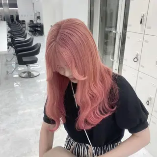 カラー 柔らか🪽うる艶 🎀ブリーチカラーのヘアスタイル