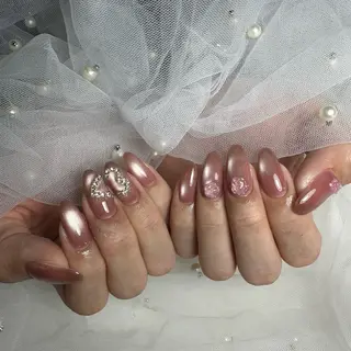 ネイル 里見 麗のネイルデザイン