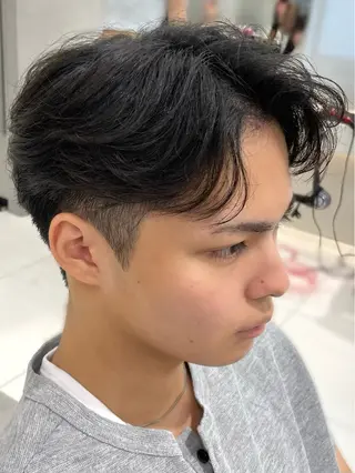 ショート メンズ センターパート/ マッシュ 小野 樹のヘアスタイル