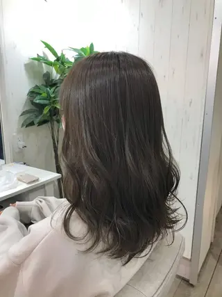 セミロング ネモトメイナ🌿 今月末で退職しますのヘアスタイル
