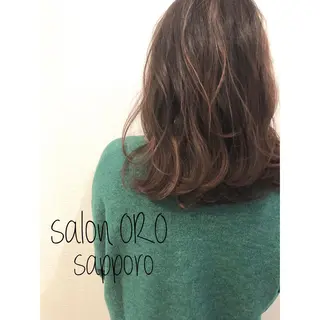 ミディアム カラー 平川 友希子のヘアスタイル
