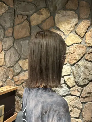 ミディアム 小玉 唯依のヘアスタイル