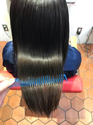 ロング 上西 高志のヘアスタイル