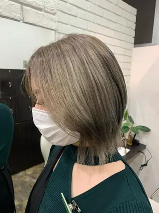 ショート カラー maimi .のヘアスタイル