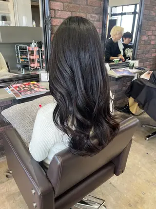 ロング 髪質改善×ブリーチ 無しWカラー🫧天神のヘアスタイル