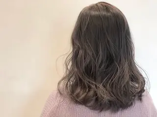 ミディアム カラー ヘアアレンジ いしだ みさきのヘアスタイル