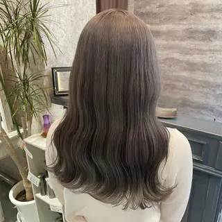 ロング 牧野 夏子のヘアスタイル