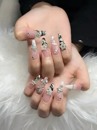 ネイル Lenie Nail Salonのネイルデザイン