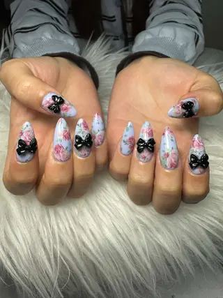 ネイル T. Leeのネイルデザイン