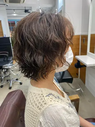 ショート パーマ 竹内 柚子のヘアスタイル