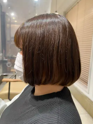 ミディアム カラー 城 梨音のヘアスタイル