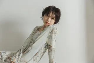 ショート カラー ツジガキ ユウスケのヘアスタイル