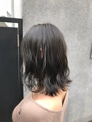 ミディアム カラー 赤み消し韓国ヘア レイヤー縮毛🤍渡邉のヘアスタイル