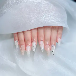 ネイル Miki 本町駅｜💅‎🤍のネイルデザイン