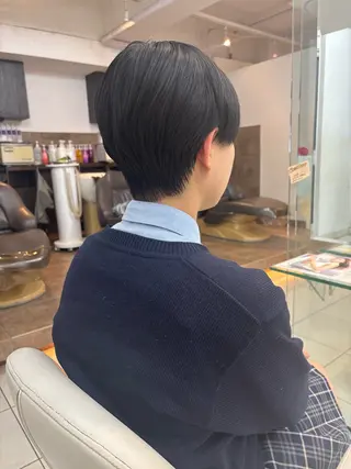 ショート ブリーチ透明感カラー /レイヤー👗しずかのヘアスタイル