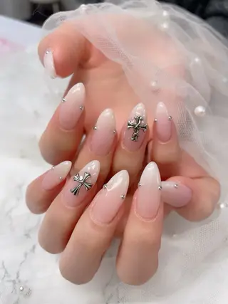 ネイル Crystal Nailのネイルデザイン