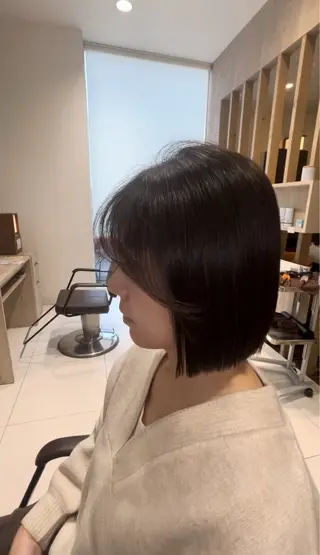 ショート パーマ オガタ アキのヘアスタイル