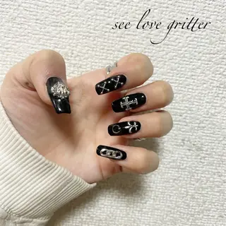 ロング see love gritterのネイルデザイン