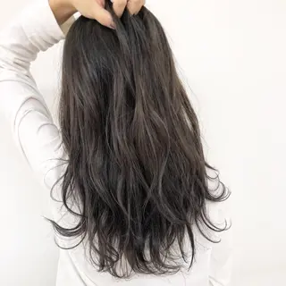 ロング カラー 三鷹で1番ショート ボブをカットする新谷のヘアスタイル