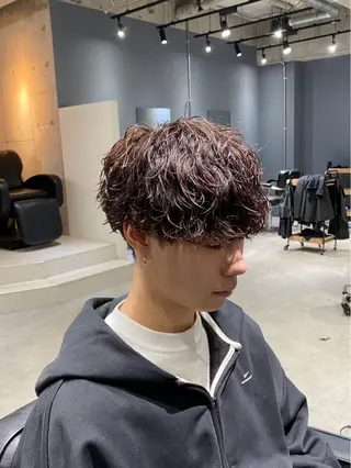 ミディアム メンズサロンHYPE所属・ツイスパ/シャドウ 波巻き/平山のヘアスタイル