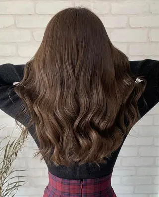 ロング カラー エレガンス 六甲店のヘアスタイル