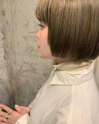 ショート yupi🐈⬛ レイヤー/パーマのヘアスタイル