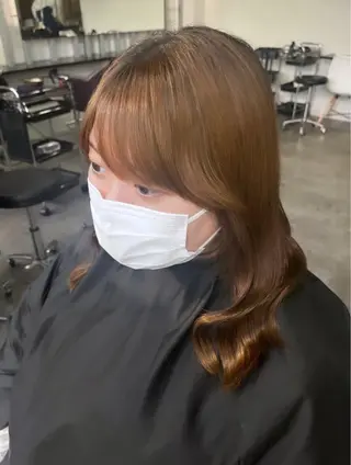 ミディアム こまつ まりやのヘアスタイル