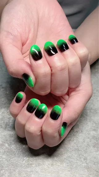 ネイル haleyume所属・shino🌟 痛ネイルのネイルデザイン