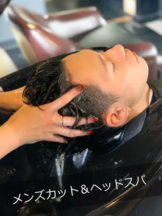ショート 上重 晴輝 Recharme新保のヘアスタイル