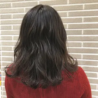 ミディアム 植田 菜月のヘアスタイル