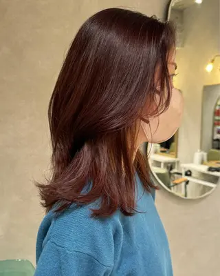 ミディアム カラー ワンカールで盛れる レイヤー🎀Macoのヘアスタイル