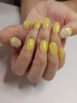 ネイル étoile(エトワール)所属・山田 可愛のネイルデザイン