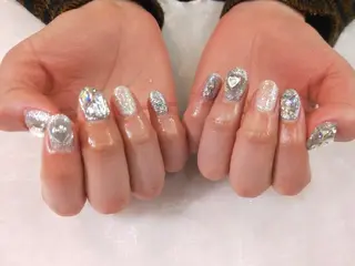 ネイル はばすみれ🎀ﾈｲﾙ 光ﾌｪｲｼｬﾙ ﾍｱのネイルデザイン