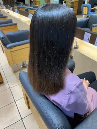 ロング 骨格矯正カット🫧 🧸MOMOEのヘアスタイル