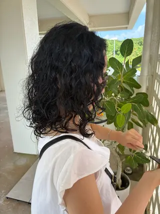 ミディアム 長浜 小晴のヘアスタイル
