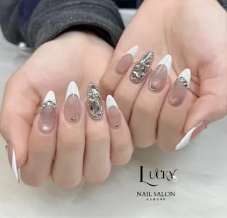 ネイル Lucky Nail Salonのネイルデザイン