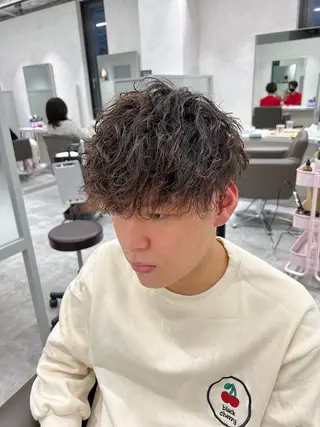ショート カラー パーマ メンズ 関西センターパート メンズモデル募集のヘアスタイル